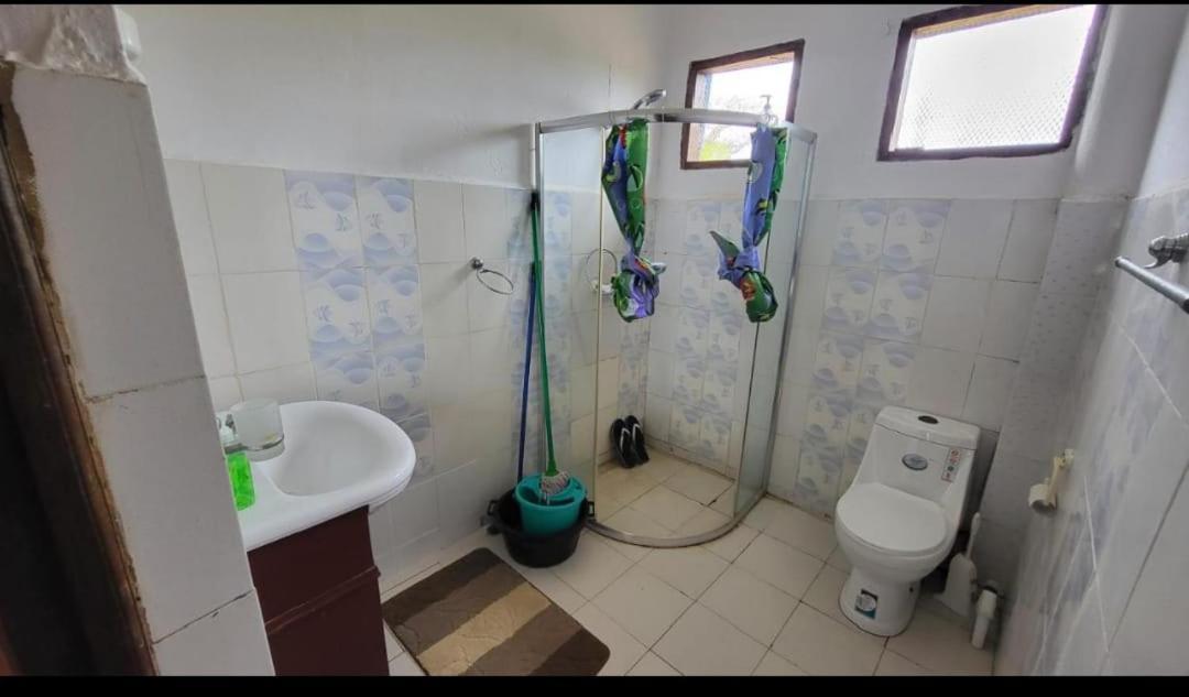 Different Strokes Cottage Ukunda Dış mekan fotoğraf